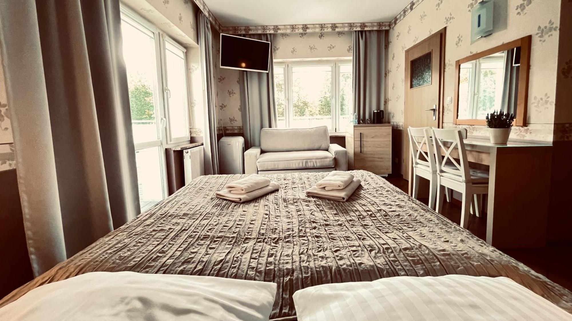 Hotel Bellevue Charzykowy Bilik gambar